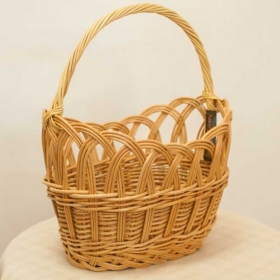 Корзина из натуральной лозы